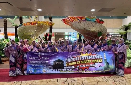 Paket Umroh Full Service